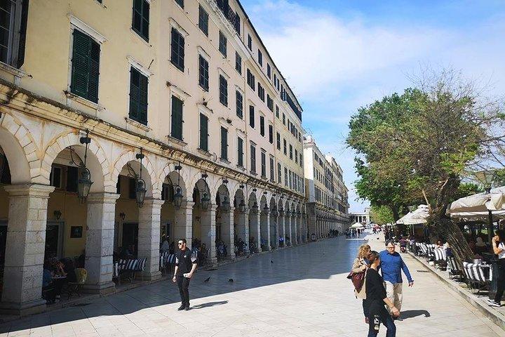 Viagem de compras pela cidade de Corfu