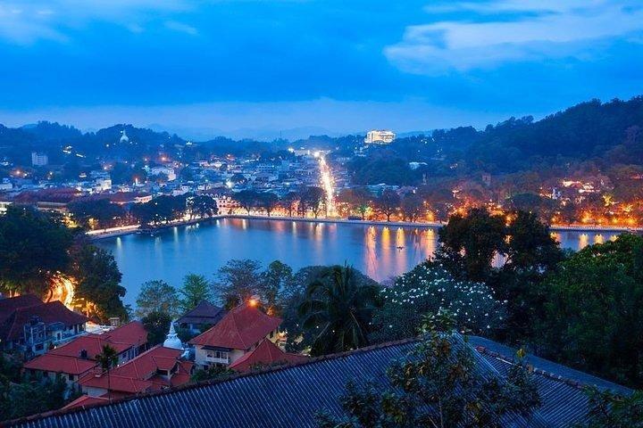 Adventure Day reisroute naar Kandy vanaf Colombo of luchthaven