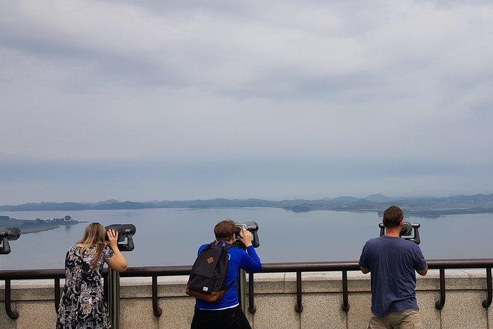 Werfen Sie einen Blick auf Nordkorea bei einer 4-stündigen Zwischenstopp-Tour
