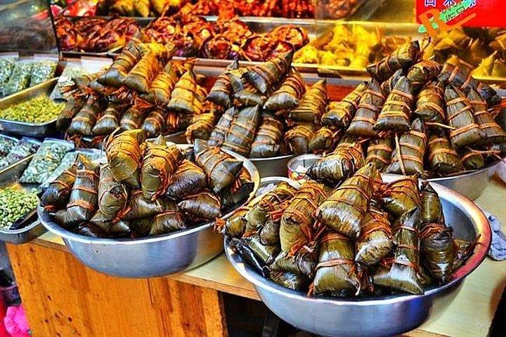 Shanghai Layover Tour til Zhujiajiao Water Town med Maglev Train Ride-option