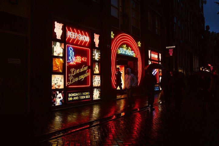 Exclusive small-group Amsterdam Red Light District tour