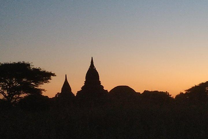 Eén Bagan Sightseeing Tour