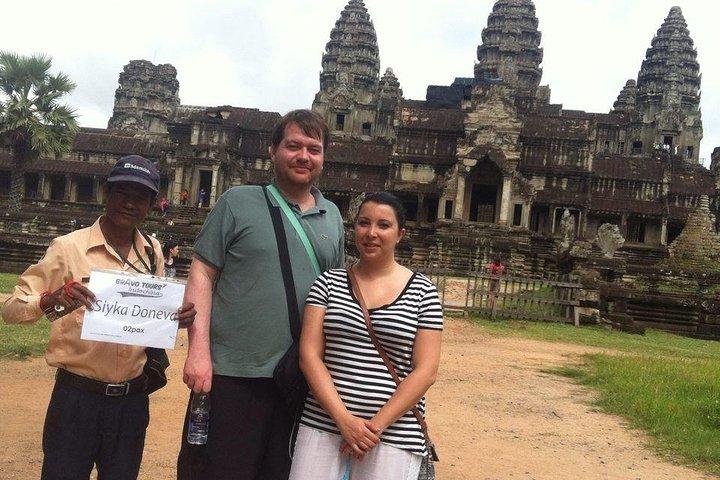 Private Full-Day Angkor Temple and Sunset Viewing with Lunch