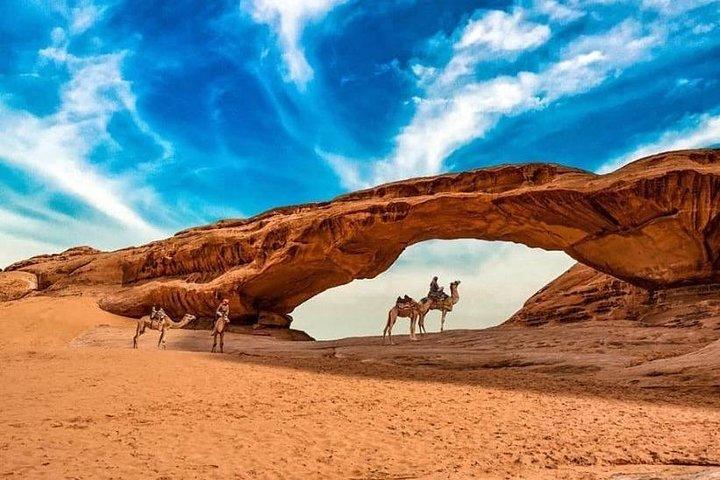 Excursão de 4 dias em Petra e Wadi Rum saindo do aeroporto de Aqaba