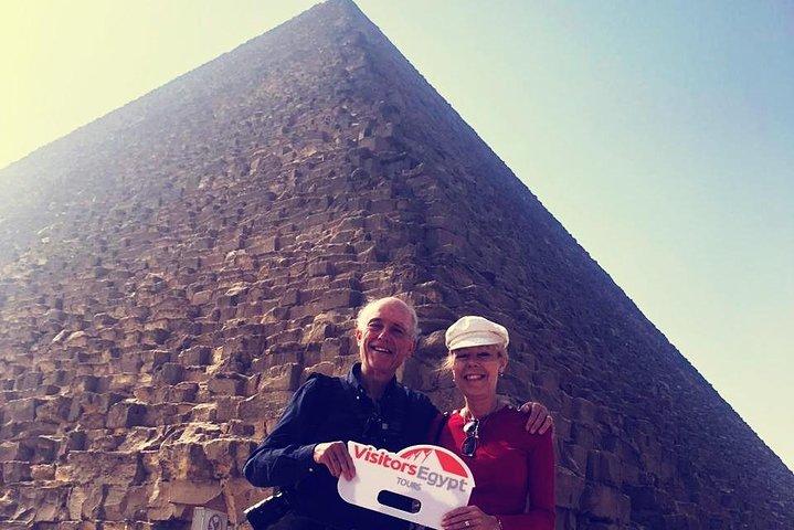 Tagestour zu den Pyramiden mit Kamel- oder Pferdefahrt (inkl. BBQ-Dinner)