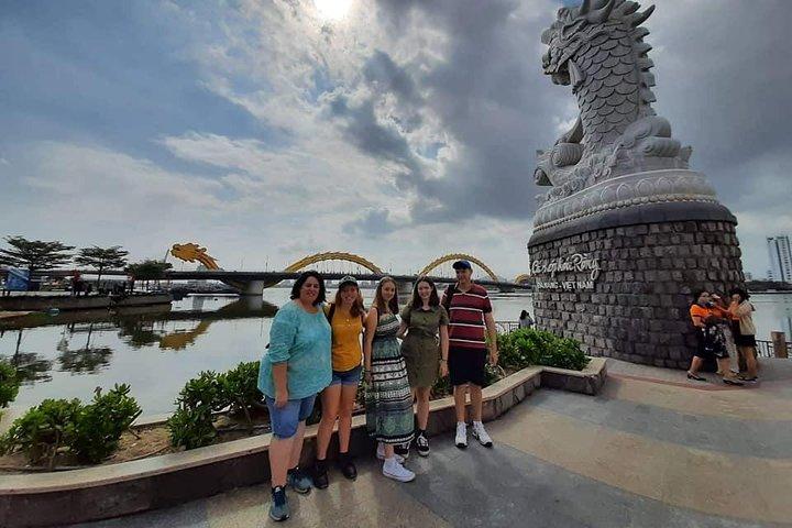 Golden Bridge & Da Nang City met Marble Mountain-Lady Budda-standbeeld
