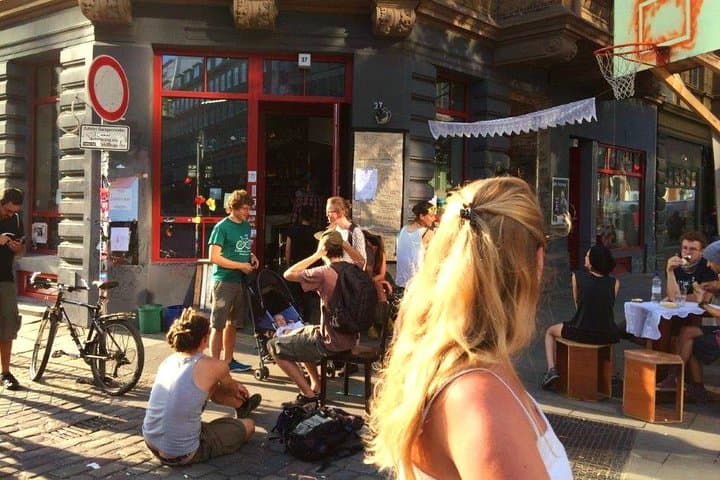 Bicycle tour through the "other" Hamburg (min.4)