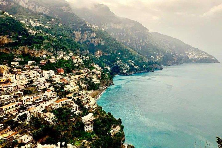 Atardecer en Amalfi Drive: sin aglomeraciones y sin tráfico