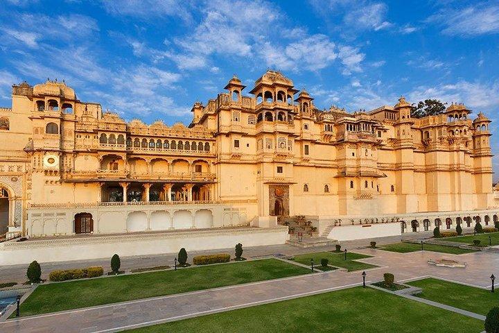 Udaipur: Privat fulddags sightseeing tur med flere muligheder