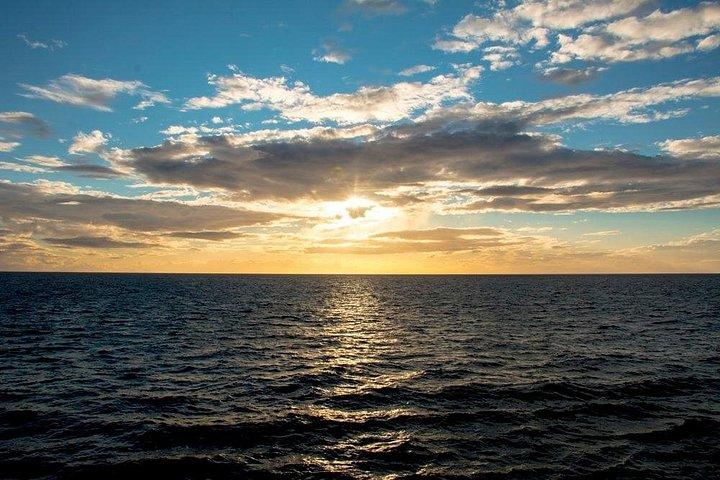 トンレサップ湖の半日水上村がツアーに参加