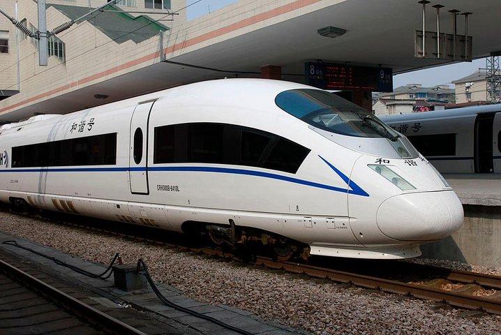 昆明のプライベート到着転送：ホテルへの鉄道駅