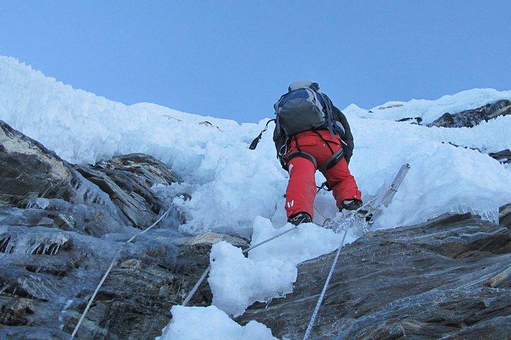 Island Peak Climbing - 20 Days