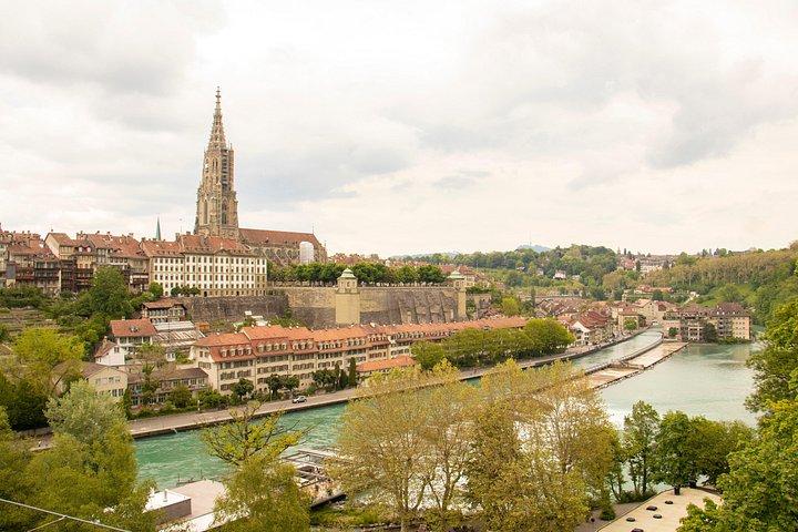 Historic Bern: Exclusive Private Tour with a Local