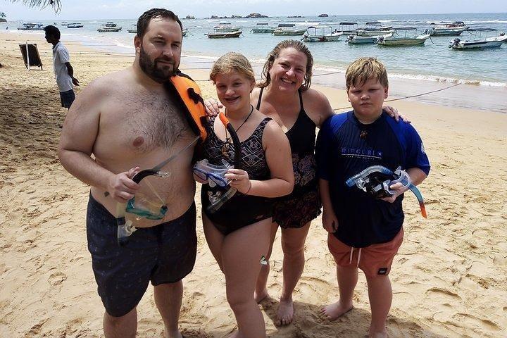 Boottocht met glazen bodem en snorkelen in Hikkaduwa