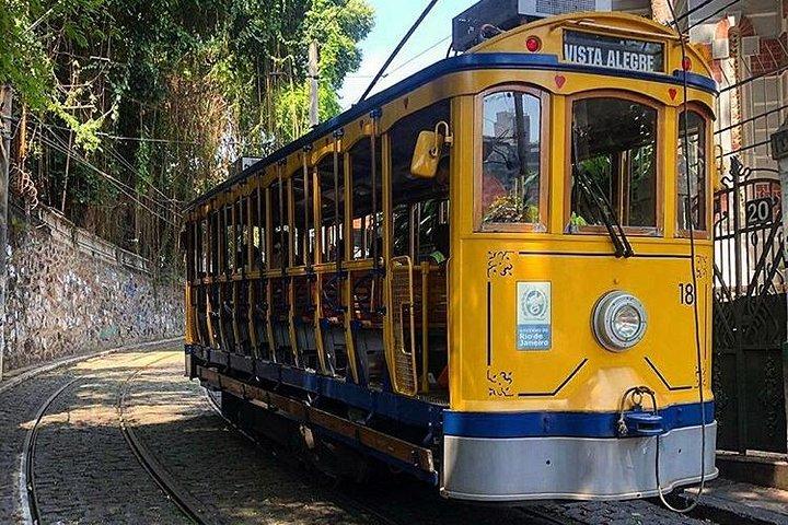 Passeio a pé pelos bairros boêmios de Santa Teresa e Lapa