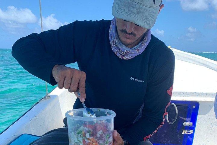 ベリーズ、サンペドロでのプライベートプライベートフィッシング、シュノーケリング、ビーチクックアウトツアー