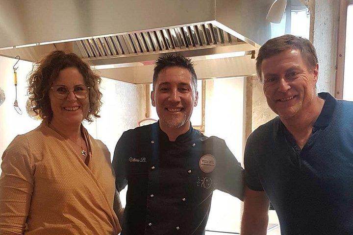 Vip-Private Pizza Cooking Class with Pro Pizzachef in Pro Kitchen