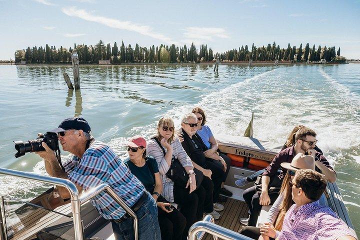 Murano Burano Inseln Bootstour Glasfabrik & Weingut St Erasmo