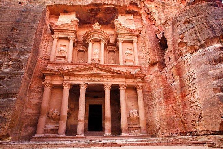 Excursão de 3 dias em Petra e Wadi Rum saindo de Amã, Mar Morto OU Aeroporto de Amã