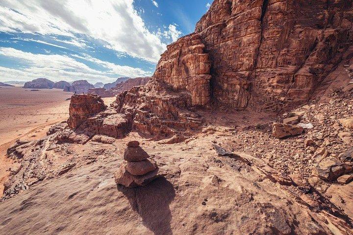 Viagem diurna a Wadi Rum saindo de Amã
