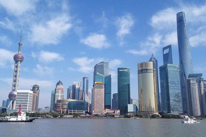 Shanghai City Highlights Private Tagestour mit Huangpu Flusskreuzfahrt