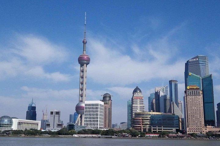 Shanghai City Highlights Private Tagestour mit Huangpu Flusskreuzfahrt