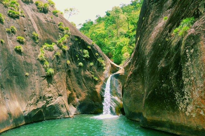 All-Inclusive 9-Day Journey: Nature's Wonders of Sri Lanka