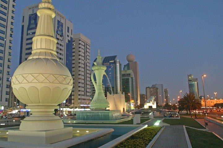 Visite de la ville d'Abu Dhabi avec visite de la grande mosquée