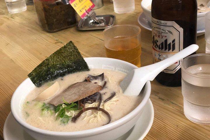 スペイン語での新宿ゴールデン街フードツアー