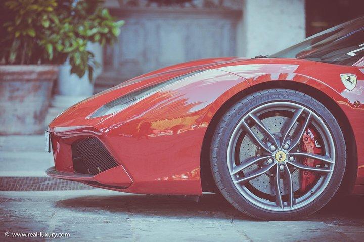 Comomeer / Bellagio-Tour in Ferrari