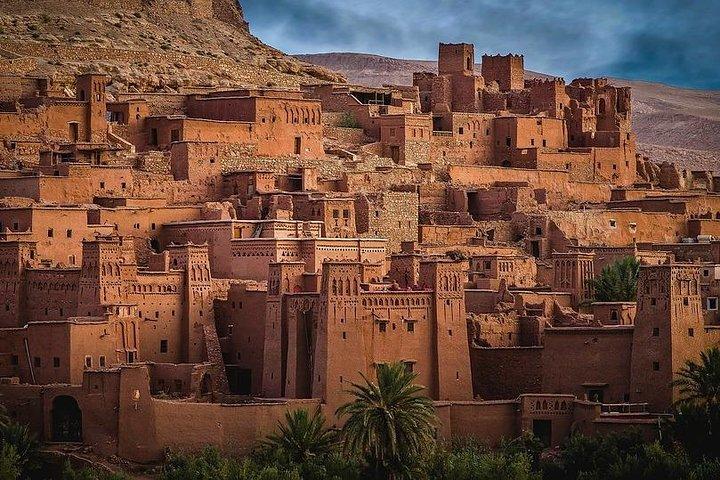 Fez a Marrakech Via Merzouga Desert y Camel Trekking tour 2 días