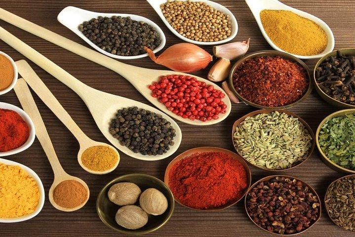 Moroccan cooking workshop with chef Dounia