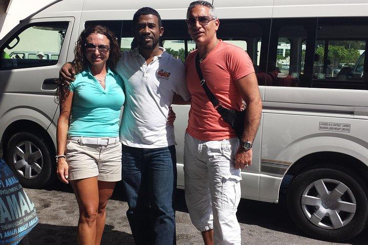 Einweg MBJ Montego Bay Flughafen Transfer zum Riu Palace Tropical Bay Negril