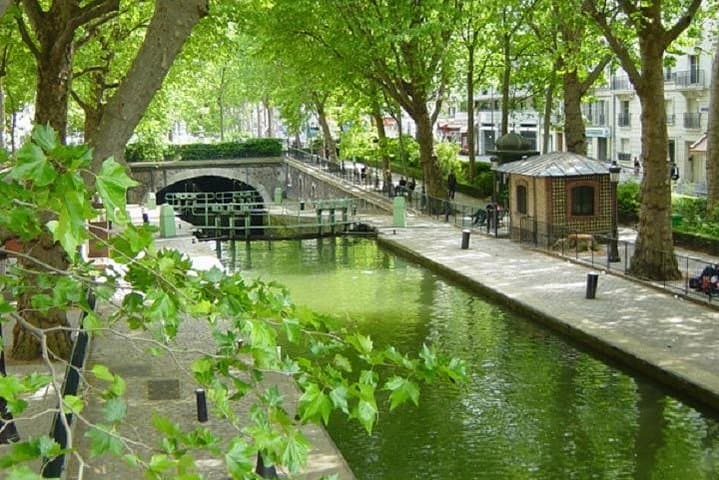 Guided Cruise The Old Paris on Canal Saint Martin