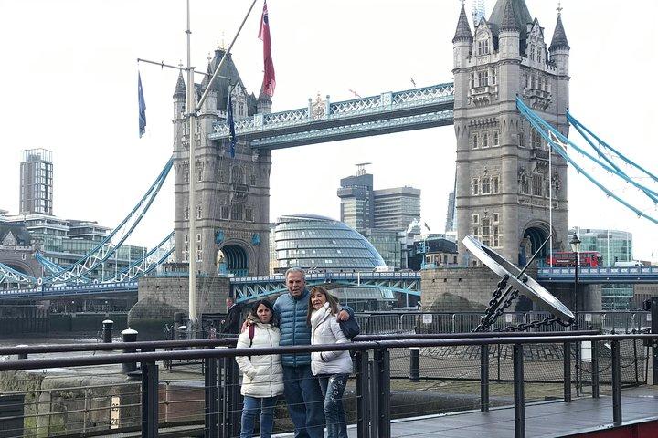 ロンドンヒースロー空港からのロンドンプライベートレイオーバーツアー