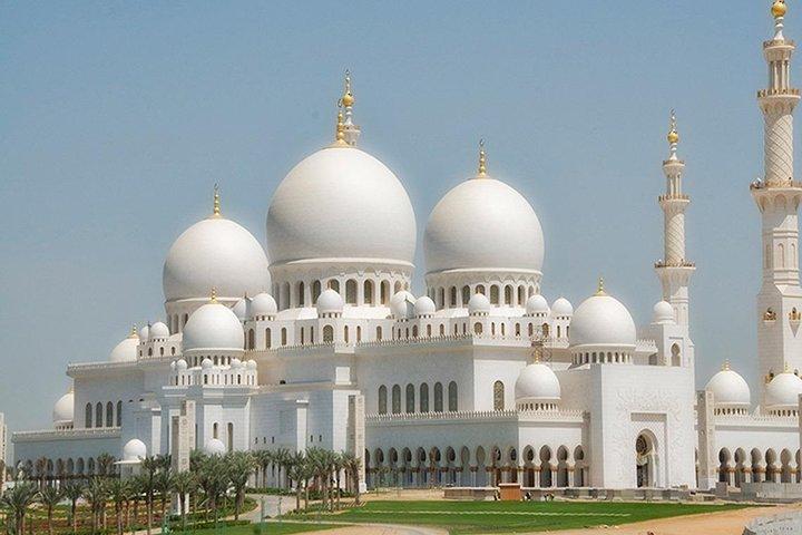 Abu Dhabi City Tour & Ferrari World Tour From Dubai - PVT Group
