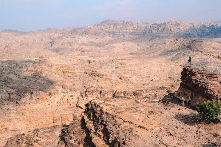 Día completo Petra y Wadi Rum 01 hora de parada en el Mar Muerto desde Amman