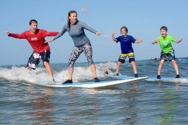 Surfez avec ALOHA SURF SCHOOL