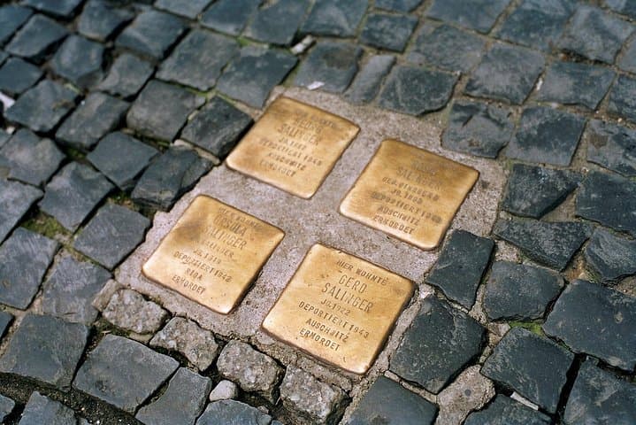 Third Reich Berlin Walking Tour with a French-Speaking Guide