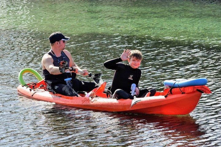 Aluguel de caiaque duplo por 4 horas para duas pessoas em Crystal River, Flórida