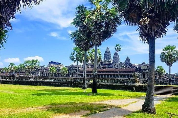 Siem Reap Sunrise Small Group Tour i Angkor Wat - Gratis hotellhämtning / avresa