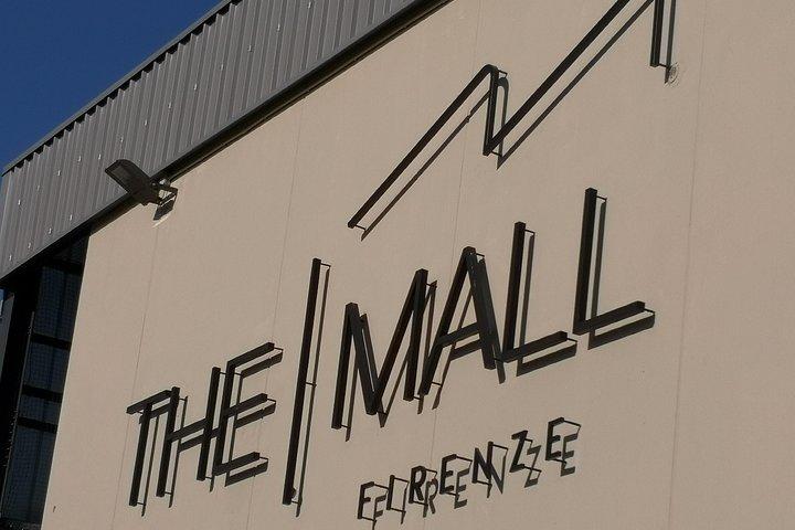 豪華運転手サービス THE MALL フィレンツェからレッジェッロまで