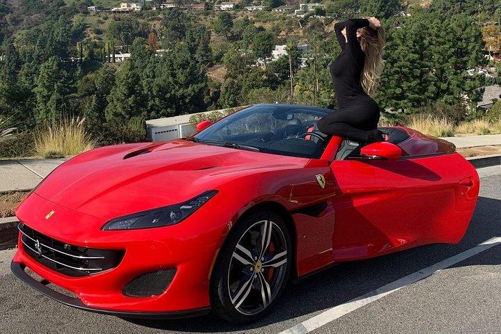 30 - Minuters lyxig biltur : Utforska Hollywood i en Ferrari