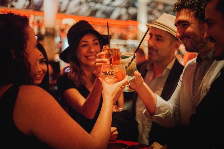 夜のストリートライフカクテル体験 - マドリード