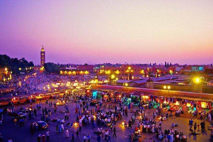 Transferência da cidade de Marrakech ou do aeroporto de Marrakech para a cidade de Casablanca