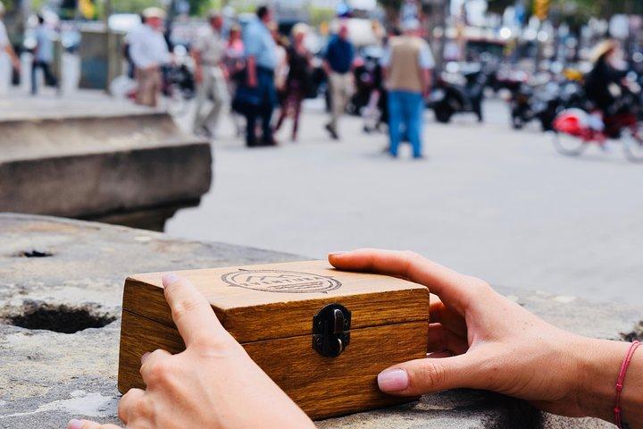 Caccia al tesoro di famiglia privata | Guidato, divertente e offline al 100% | Xventura Barcelona