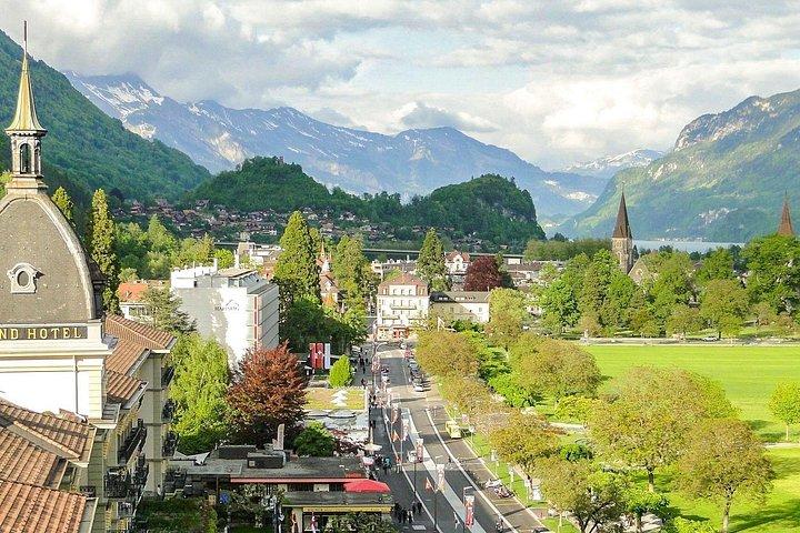 Explore a arte e a cultura de Interlaken com um local