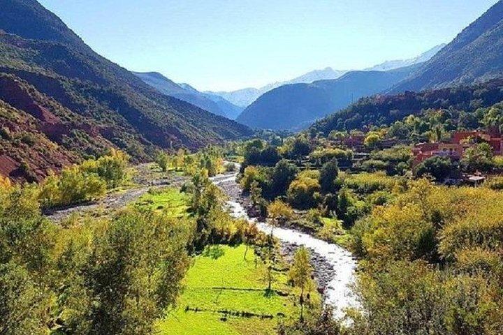 OURIKA VALLY Excursión de un día para grupos pequeños desde Marrakech.