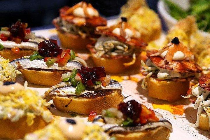 Pamplona Pintxo / Tapas Tour (5 pintxos)