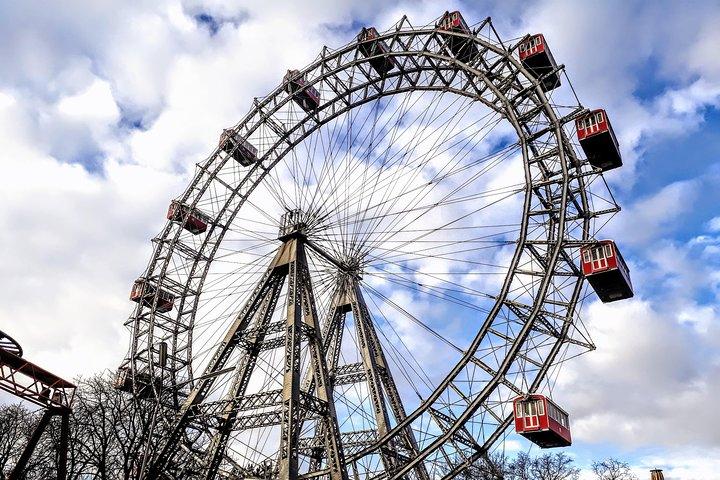 Tour privado en coche por Viena — Puntos destacados de medio día y paradas de fotos